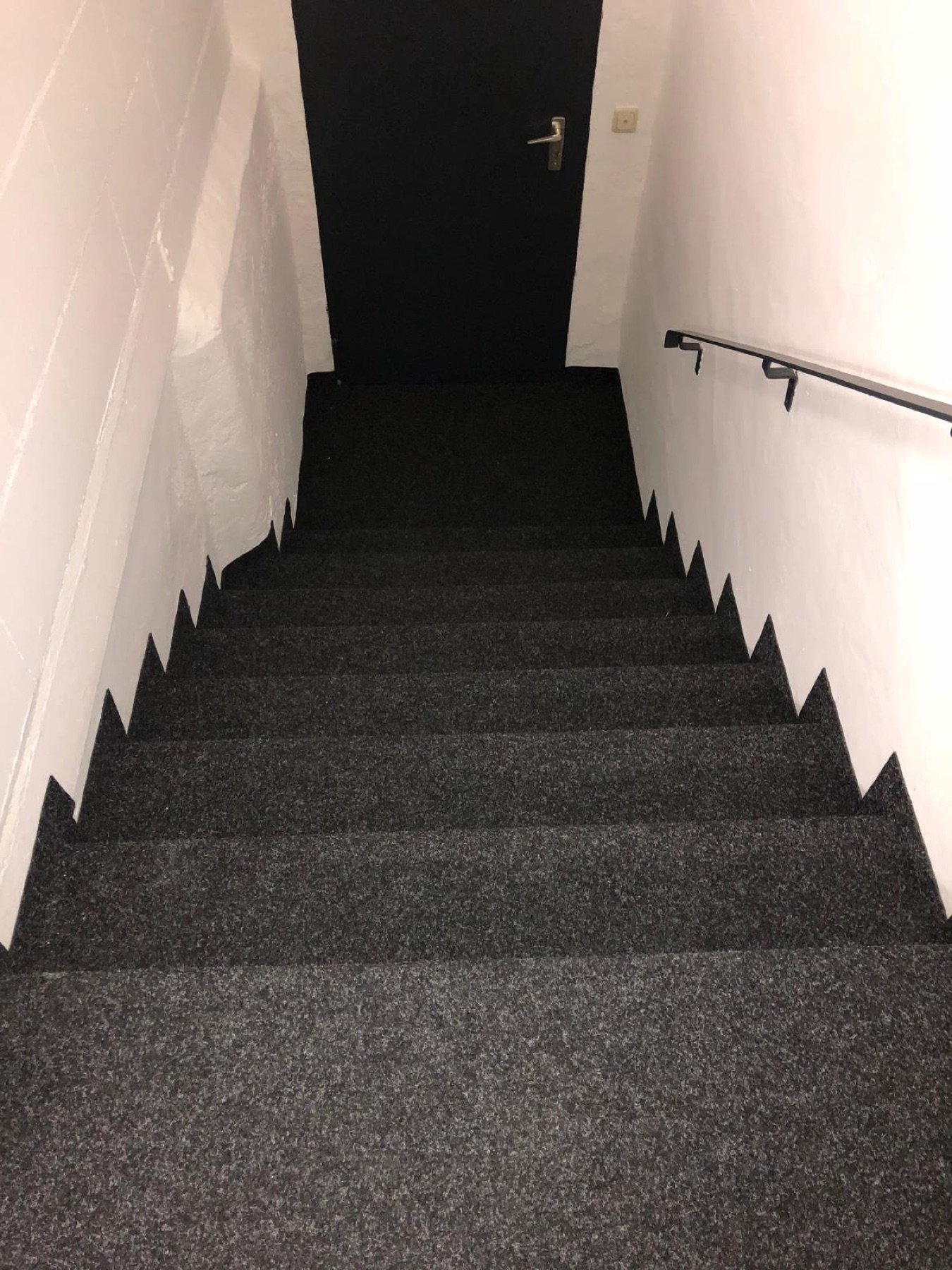 Bodensanierung: Teppichtreppe 1